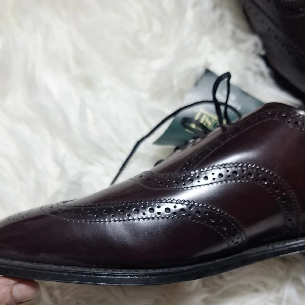 Nunn Bush Men's Dark Brown Wingtip Oxfords